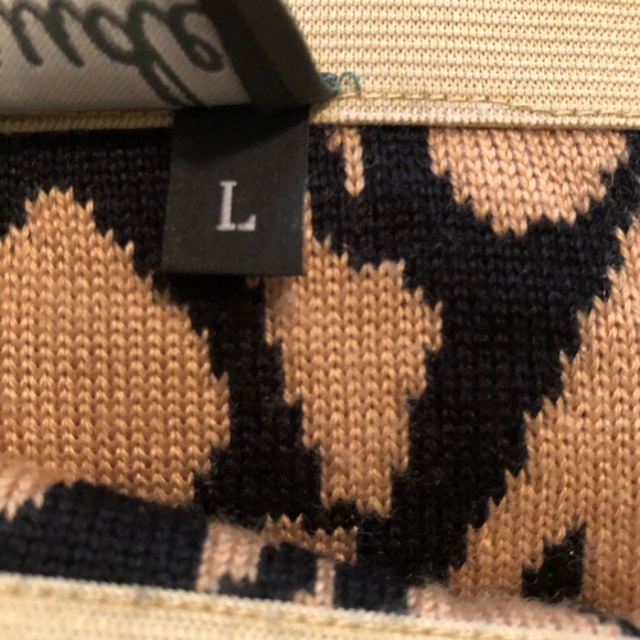 Mod Graphic, Tribal Print Wool Skirt. - Picture 3 of 4